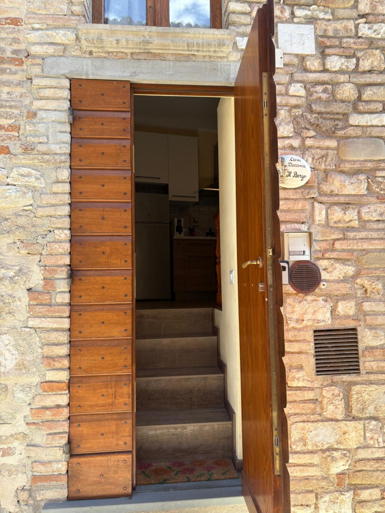 גוביו Casa Vacanze Il Borgo מראה חיצוני תמונה